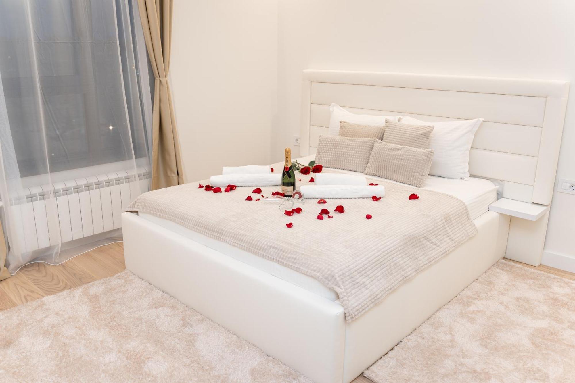 Sinfonia Lux Apartment เบลเกรด ภายนอก รูปภาพ