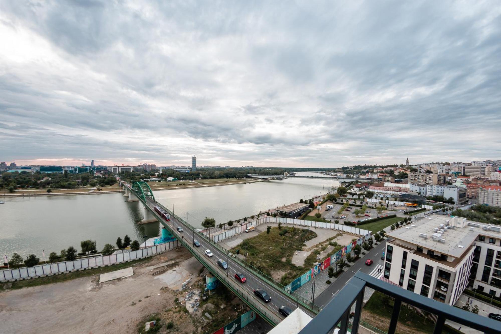 Sinfonia Lux Apartment เบลเกรด ภายนอก รูปภาพ
